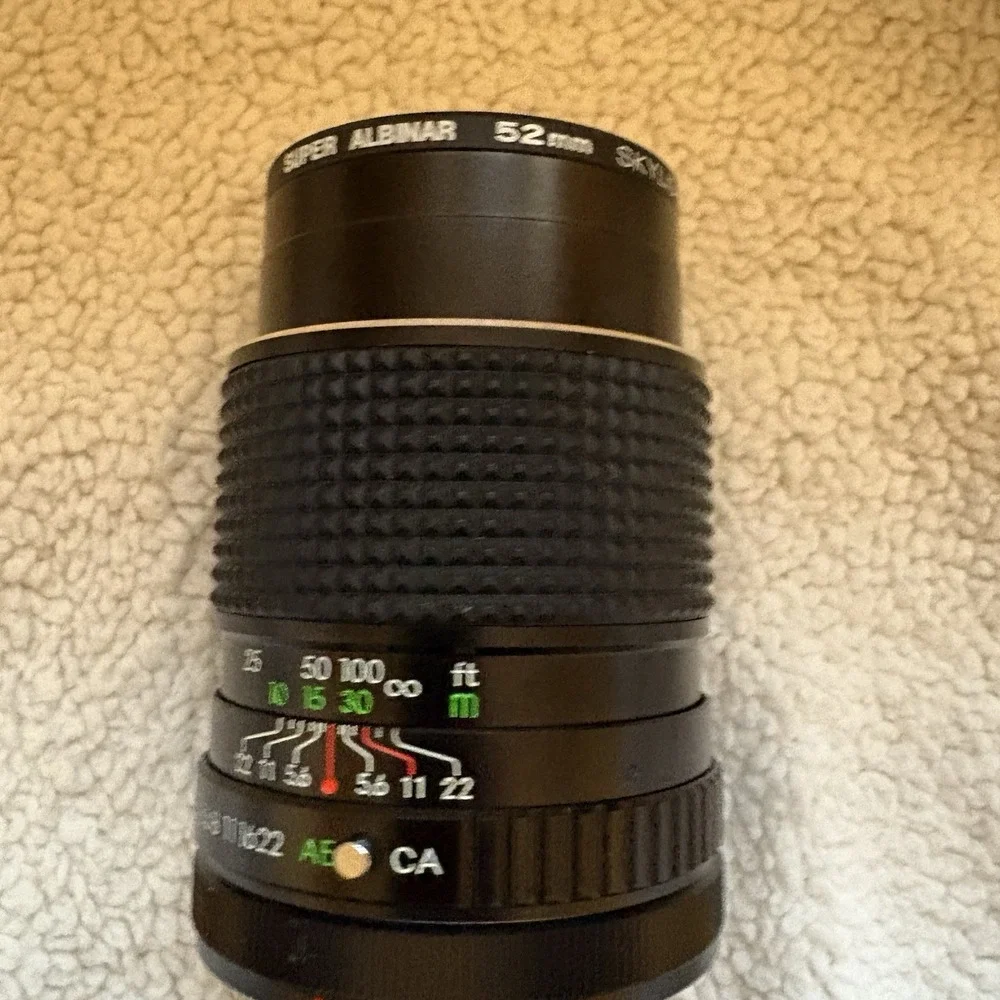 VTG Super Albinar 135mm f/2.8 Auto Telephoto- Coated -Lens Canon - Korea w/ Case